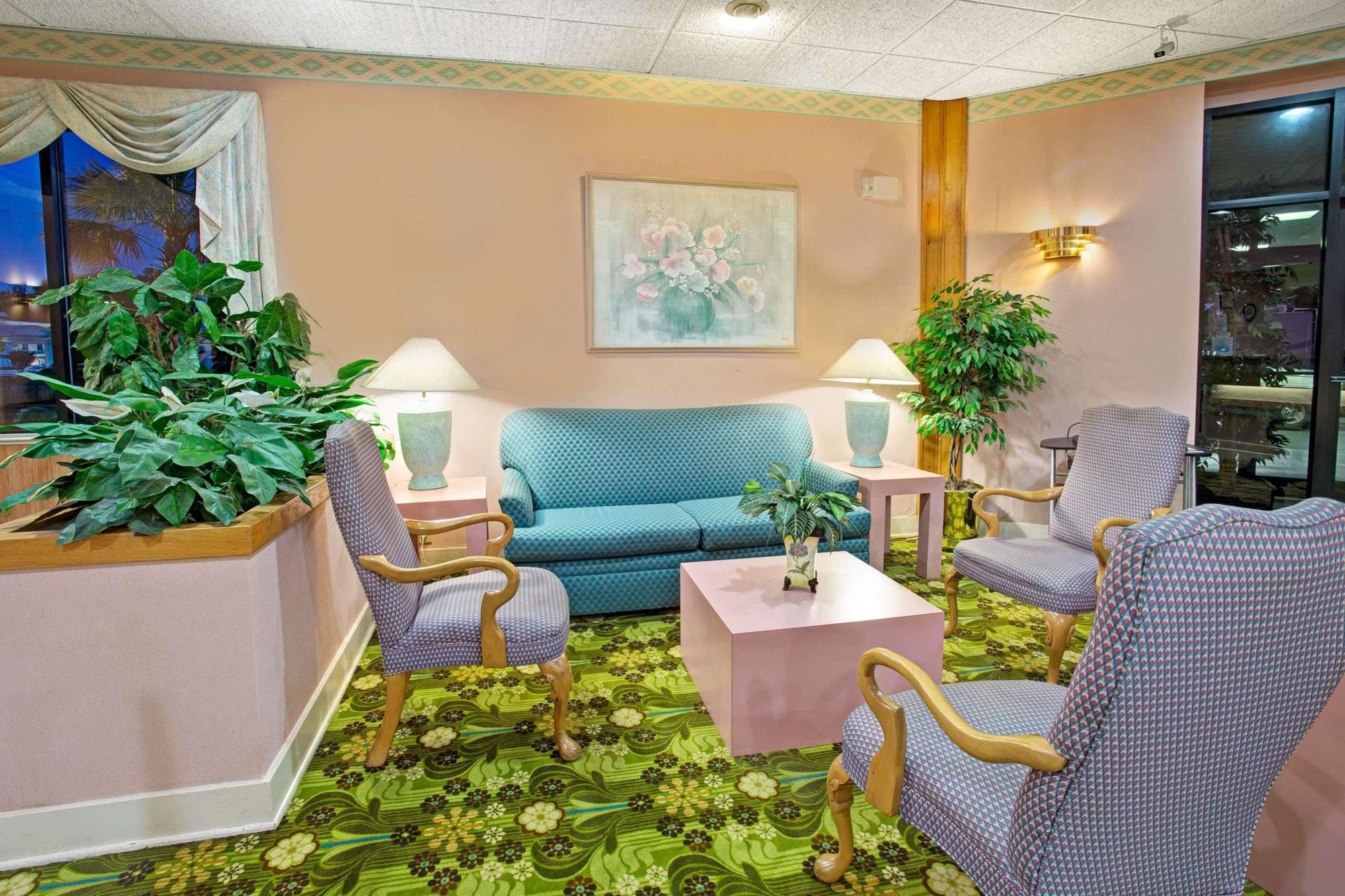 Days Inn By Wyndham Walterboro Exterior photo