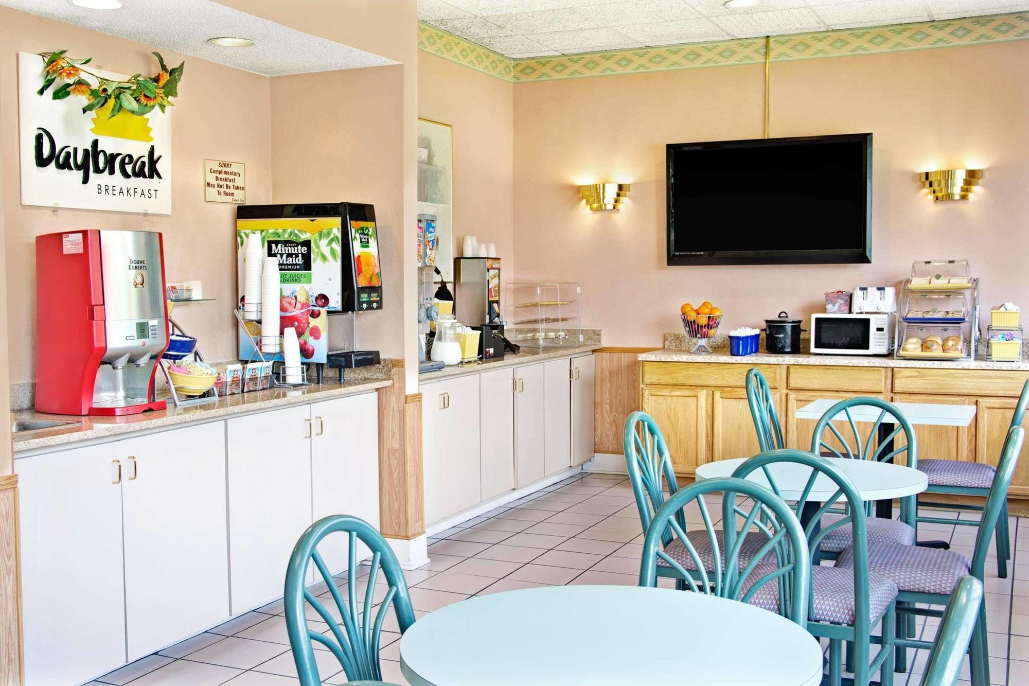 Days Inn By Wyndham Walterboro Exterior photo