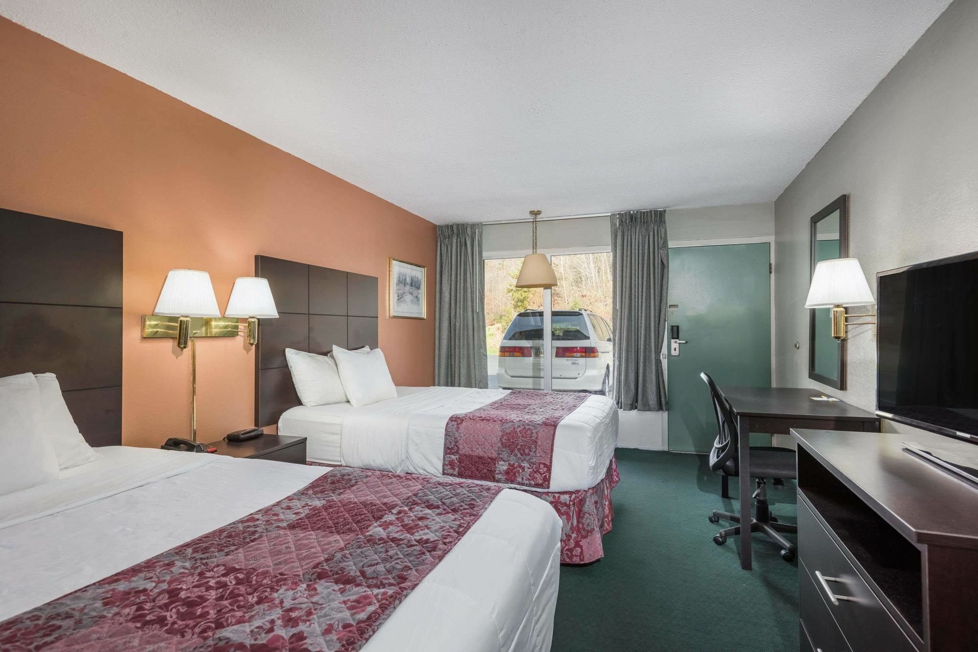 Days Inn By Wyndham Walterboro Exterior photo