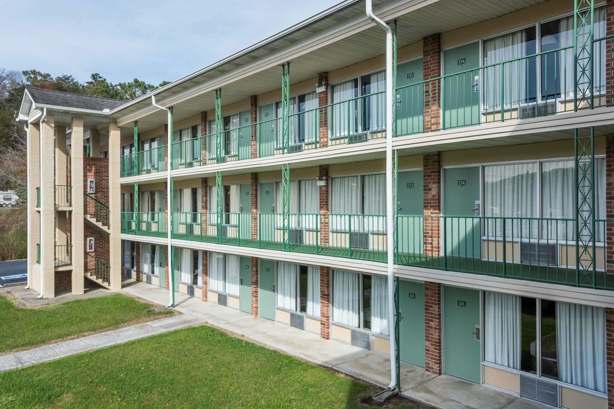 Days Inn By Wyndham Walterboro Exterior photo